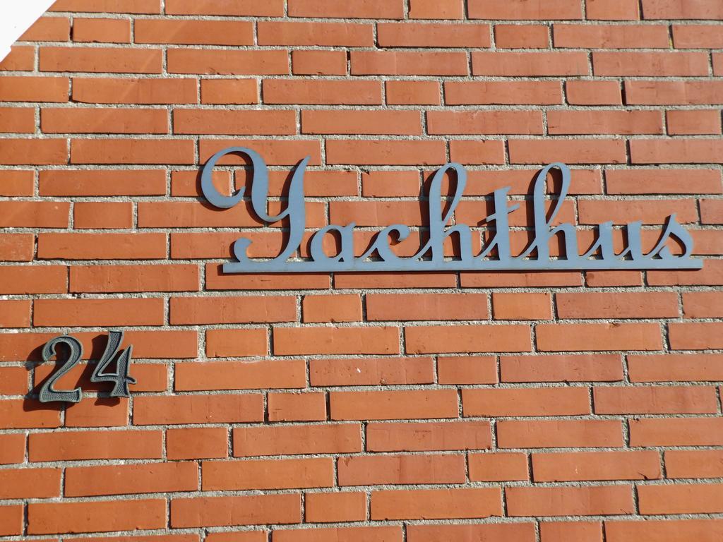 Yachthus - Direkt Am Meer Carolinensiel Esterno foto